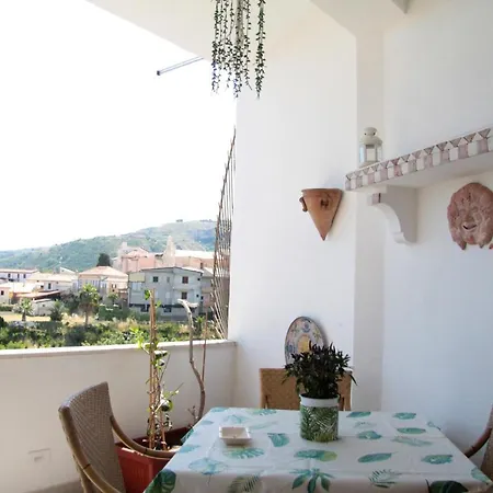 Casa Peonia Tatil Evi Tropea